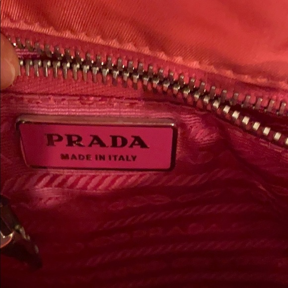 Pink nylon vintage purse - Picture 3 of 6